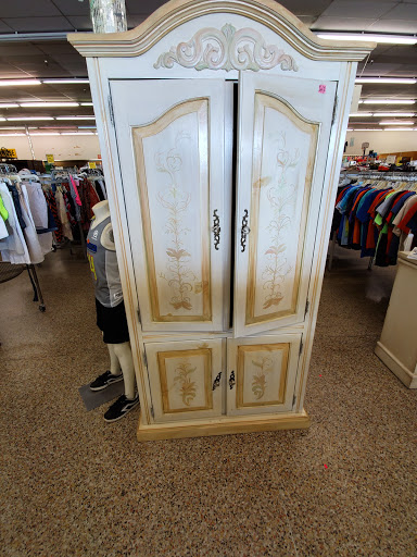 Thrift Store «Last Chance Thrift Store», reviews and photos, 900 Thornton Rd, Lithia Springs, GA 30122, USA
