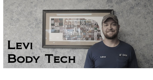 Auto Glass Shop «Eustis Body Shop», reviews and photos, 720 Central Ave, Kearney, NE 68847, USA