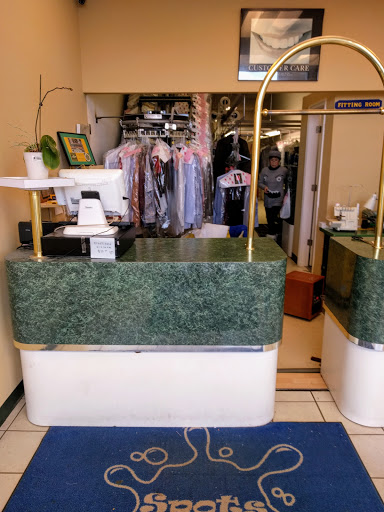 Dry Cleaner «Village Square Cleaners», reviews and photos, 11650 Plaza America Dr, Reston, VA 20190, USA