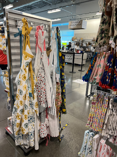 Department Store «Nordstrom Rack Lakewood Center», reviews and photos, 4651 Silva St, Lakewood, CA 90712, USA