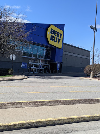Electronics Store «Best Buy», reviews and photos, 200 Mall Cir Dr, Monroeville, PA 15146, USA