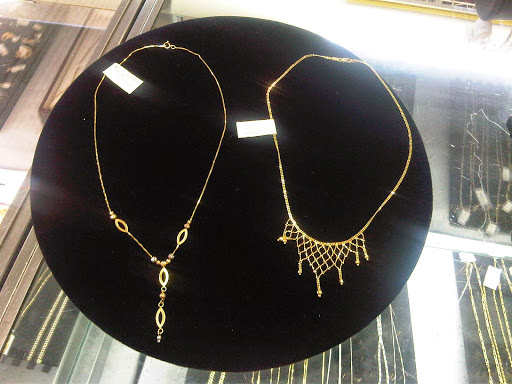 Pawn Shop «Alma School Pawn and Gold», reviews and photos, 752 S Alma School Rd, Mesa, AZ 85210, USA