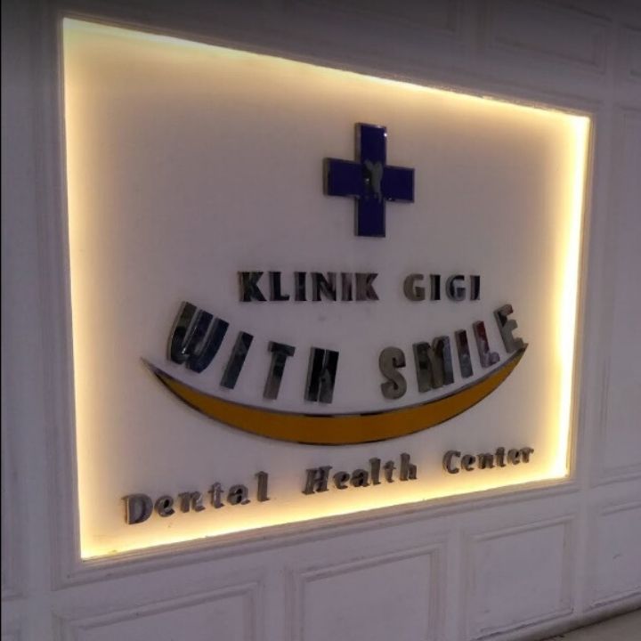 With Smile Dental Clinic CCM
