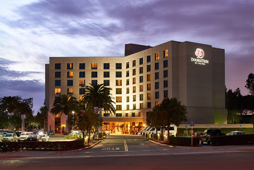 Hotel «DoubleTree by Hilton Irvine Spectrum», reviews and photos, 90 Pacifica, Irvine, CA 92618, USA