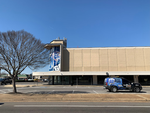 Shopping Mall «Poplar Plaza Shopping Center», reviews and photos, 3440 Poplar Ave, Memphis, TN 38111, USA