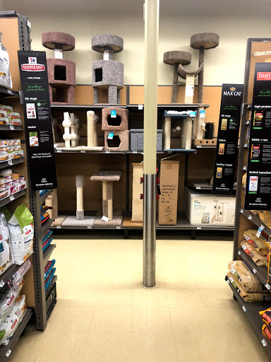 Pet Supply Store «Petco Animal Supplies», reviews and photos, 8500 Henry Ave #10, Philadelphia, PA 19128, USA