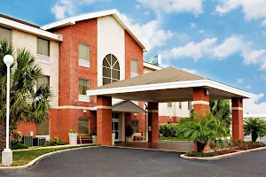 Holiday Inn Express & Suites Weslaco, an IHG Hotel image