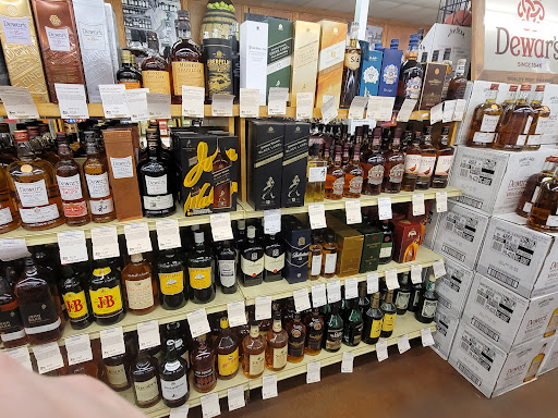 Wine Store «B-21 Fine Wine & Spirits», reviews and photos, 43380 US Hwy 19 N, Tarpon Springs, FL 34689, USA