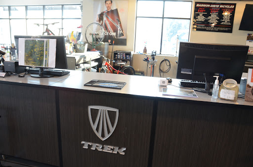 Bicycle Store «Madison & Davis Bicycle Shop», reviews and photos, 912 S 8th St, Quincy, IL 62301, USA