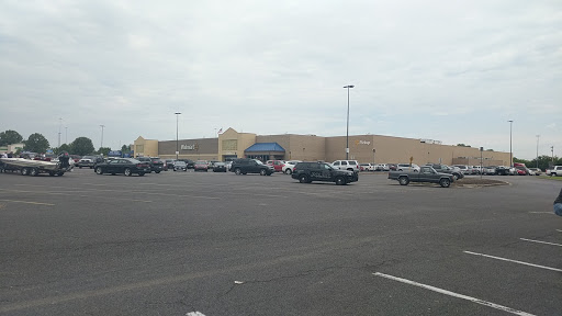 Department Store «Walmart Supercenter», reviews and photos, 310 W 5th St, Benton, KY 42025, USA