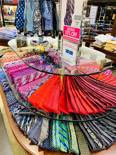 Computer Store «Apple MacArthur Center», reviews and photos, 300 Monticello Ave, Norfolk, VA 23510, USA