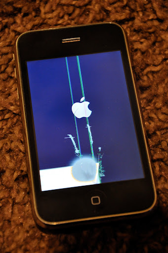 Mobile Phone Repair Shop «15 Minute Eagan iPhone Repair», reviews and photos, 2075 Cliff Rd #104, Eagan, MN 55122, USA