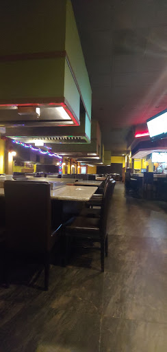 Shopping Mall «Route 18 Shopping Center», reviews and photos, 1020 NJ-18, East Brunswick, NJ 08816, USA