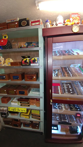 Tobacco Shop «The Boo-tique Smoke Shop & Vapor», reviews and photos, 676 N Main St, Wellington, OH 44090, USA
