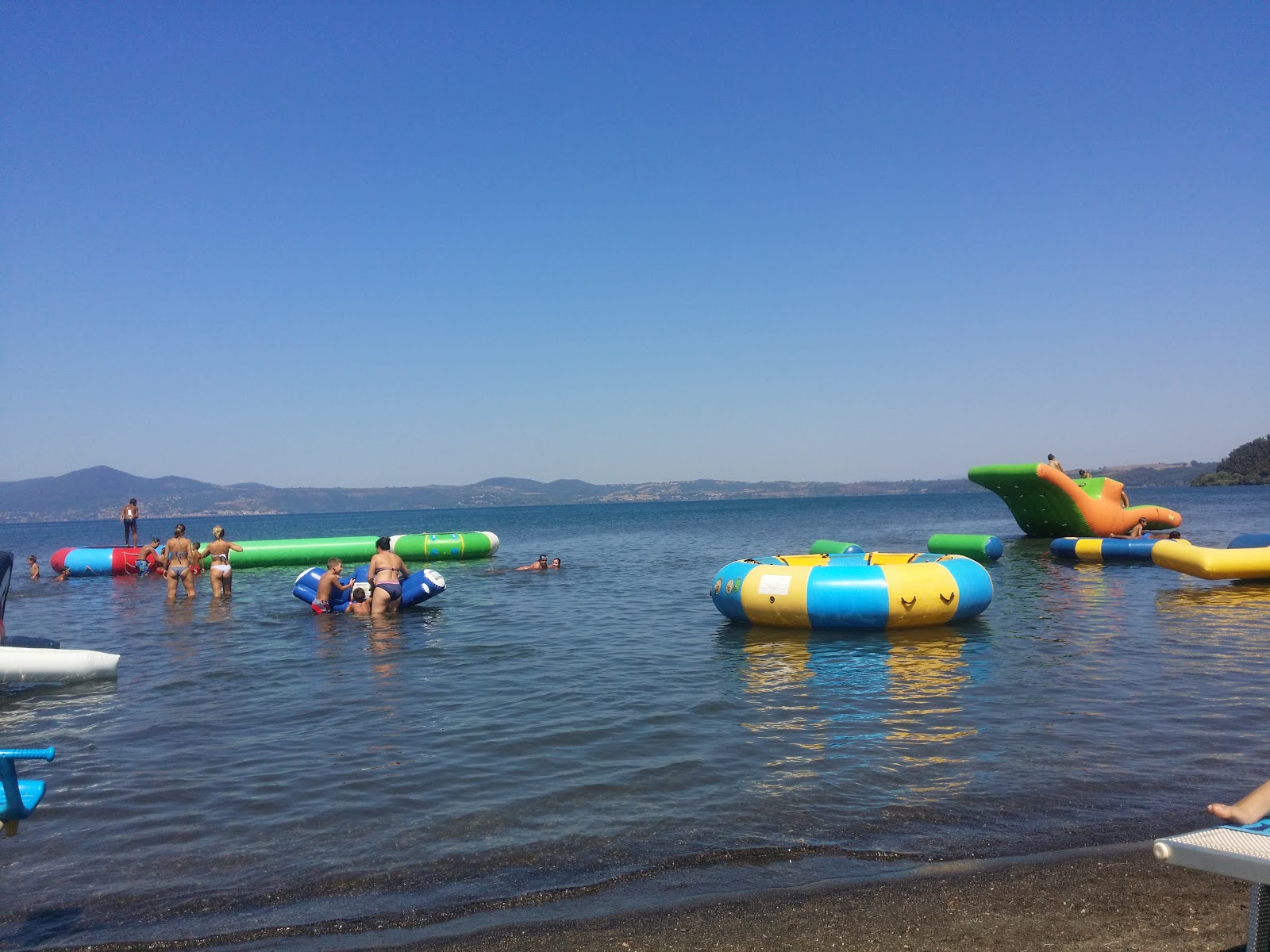 Zdjęcie Spiaggia Vigna di Valle poparte klifami
