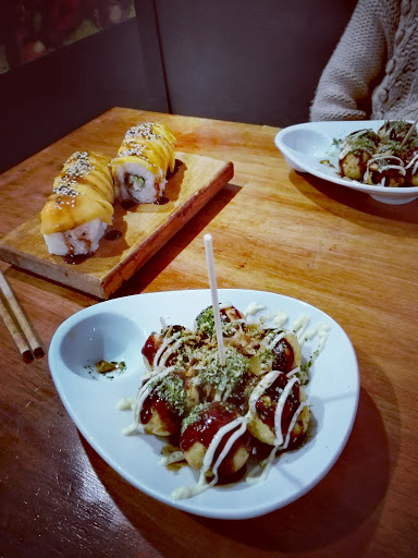 Cafeteria & Sushi Anine