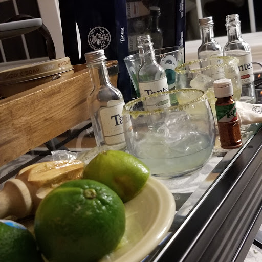 Wine Store «Norfolk Wine & Spirits», reviews and photos, 206 Dedham St, Norfolk, MA 02056, USA