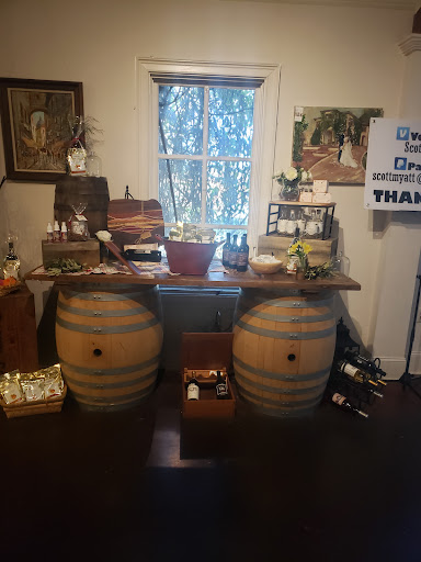 Winery «Crown Winery», reviews and photos, 3638 E Mitchell St, Humboldt, TN 38343, USA