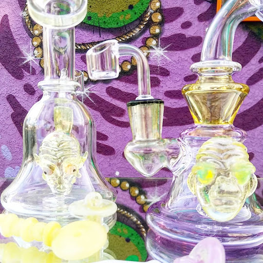 Tobacco Shop «i-nhale Smoke Shop Veteran Owned», reviews and photos, 1055 Redondo Ave, Long Beach, CA 90804, USA