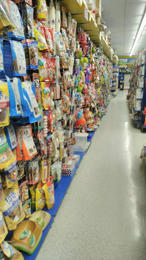 Pet Supply Store «Petland Discounts», reviews and photos, 144 E 98th St, Brooklyn, NY 11212, USA