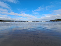 Browns Bay Beach'in fotoğrafı ve yerleşim