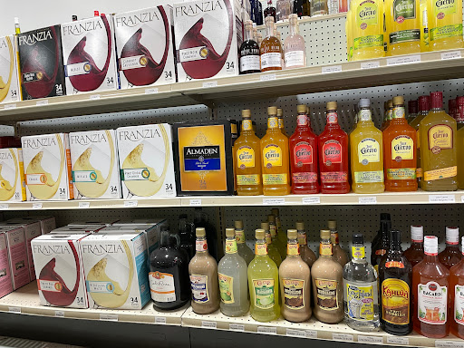 Liquor Store «Short Stop Wine & Spirits», reviews and photos, 2190 Eagle Creek Ln # F, St Paul, MN 55129, USA