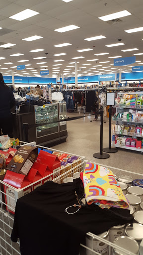 Clothing Store «Ross Dress for Less», reviews and photos, 2800 Fox St, Philadelphia, PA 19129, USA