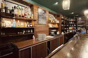 Bartender Cocktail bar image