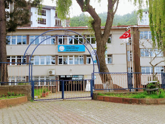 Tirebolu Cumhuriyet Ortaokulu