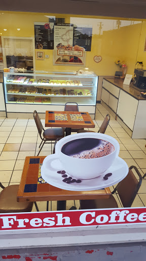 Donut Shop «Donuts & Coffee», reviews and photos, 216 E Rusk St, Rockwall, TX 75087, USA
