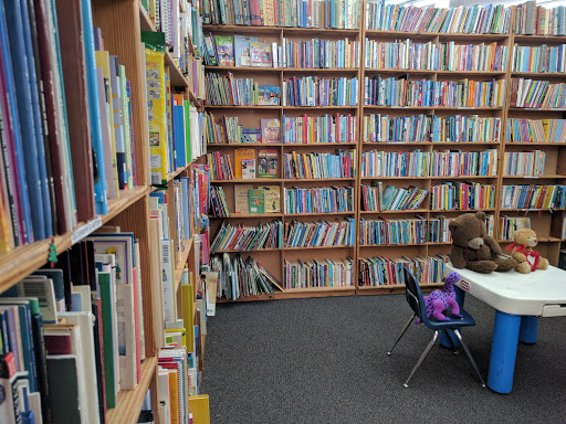 Used Book Store «Lucky Dog Books», reviews and photos, 911 W Jefferson Blvd, Dallas, TX 75208, USA
