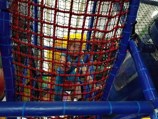 Amusement Center «Escapades Family Fun Center», reviews and photos, 4241 W Williamsburg Blvd, Muncie, IN 47304, USA