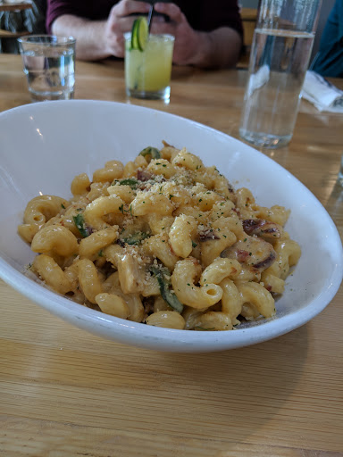 Shopping Mall «Carlmont Village Shopping Center», reviews and photos, 1049 Alameda de las Pulgas, Belmont, CA 94002, USA