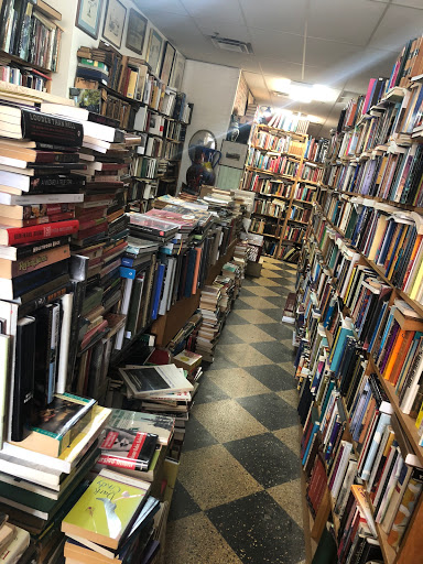 Used Book Store «Yes Books», reviews and photos, 589 Congress St, Portland, ME 04101, USA