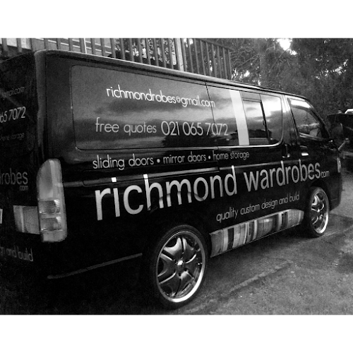 Richmond Wardrobes Ltd - Carpenter