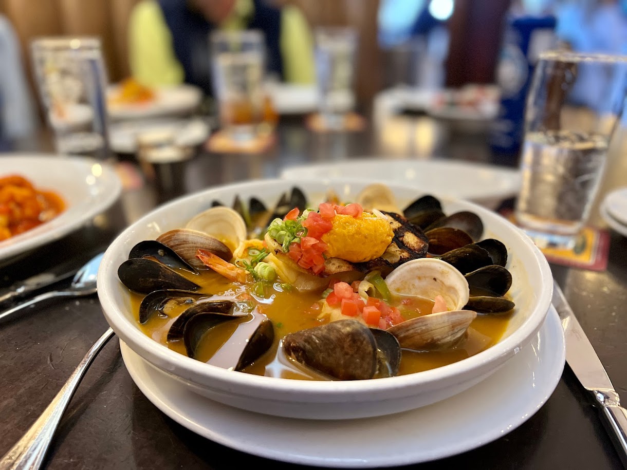 Hank's Seafood Restaurant
