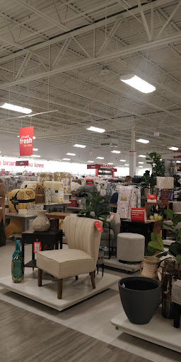 Department Store «T.J. Maxx», reviews and photos, 9106 Shops Way, Northborough, MA 01532, USA