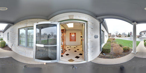 Eye Care Center «Skowron Eye Care», reviews and photos, 370 N York St, Elmhurst, IL 60126, USA