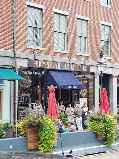 American Restaurant «Portsmouth Gas Light Co.», reviews and photos, 64 Market St, Portsmouth, NH 03801, USA