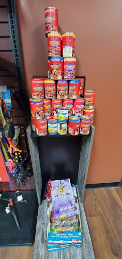 Pet Store «Pet Valu», reviews and photos, 725 River Rd, Edgewater, NJ 07020, USA