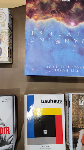 Book Store «TASCHEN Store Beverly Hills», reviews and photos, 354 N Beverly Dr, Beverly Hills, CA 90210, USA