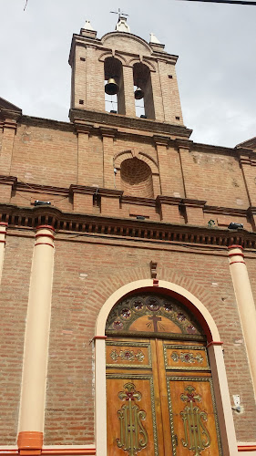 Opiniones de Iglesia Matriz de San Pedro de Pimampiro en Pimampiro - Iglesia