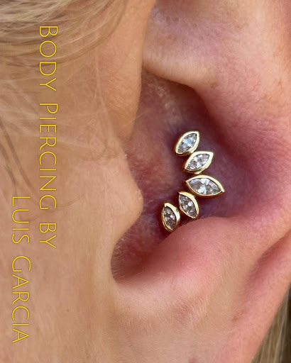 Explore good neck tattoo ideas, creative tattoo ideas in Gloucester City, available at 12 oz. Studios Tattoos and Piercing Brooklawn