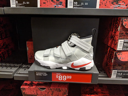 Sporting Goods Store «Nike Factory Store», reviews and photos, 3202 Livermore Outlets Dr, Livermore, CA 94551, USA
