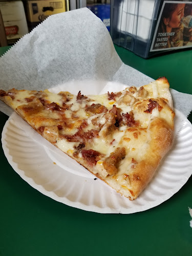 #1 best pizza place in Newburgh - Joe's Pizza & Deli