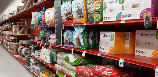 Pet Supply Store «Petco Animal Supplies», reviews and photos, 4401 Transit Rd #600, Williamsville, NY 14221, USA