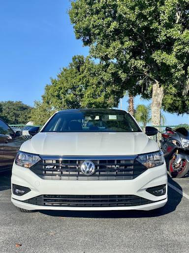 Volkswagen Dealer «Lakeland Volkswagen», reviews and photos, 209 S Lake Parker Ave, Lakeland, FL 33801, USA