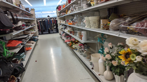 Thrift Store «Goodwill Industries of the Columbia Willamette», reviews and photos, 1125 Crowley Ave SE, Salem, OR 97302, USA