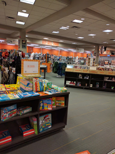 Used Book Store «2nd & Charles», reviews and photos, 336 IL-59, Naperville, IL 60540, USA