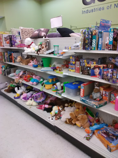 Thrift Store «Goodwill Store & Donation Center», reviews and photos